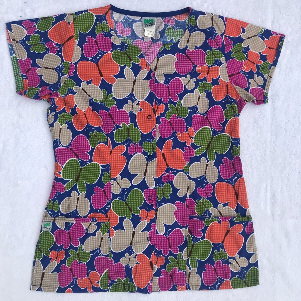 WS Gear Scrub Top, Size Small